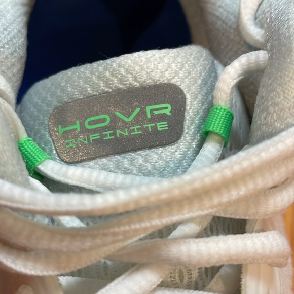 Under Armour Infinite Running Shoes - Picture 10 of 11